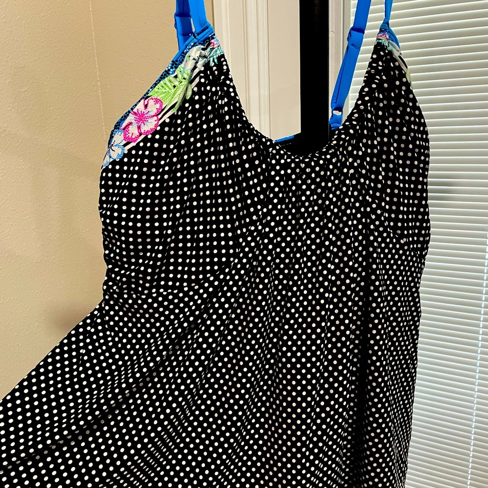 Coco Reef flown tankini swim suit top only 38D